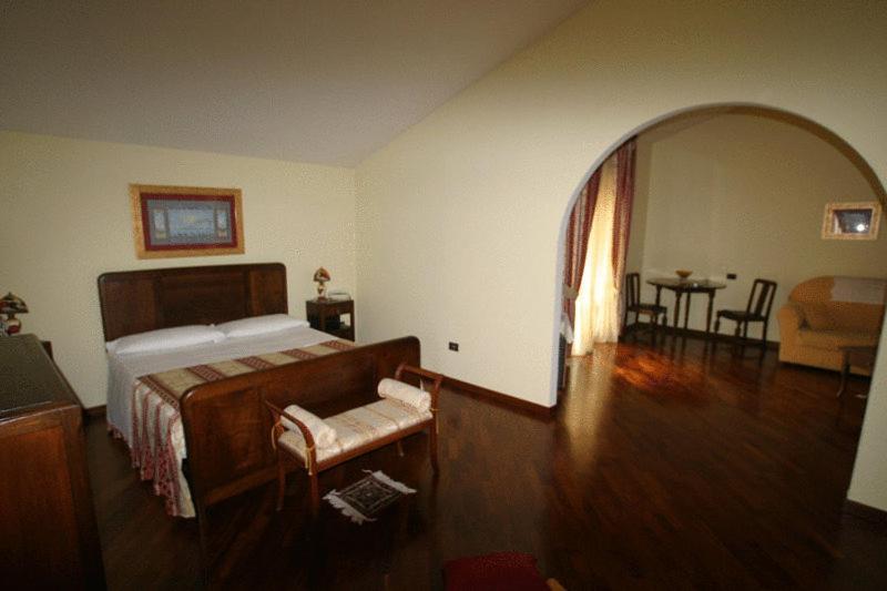 Tavernola - Locanda Di Campagna Battipaglia Dış mekan fotoğraf