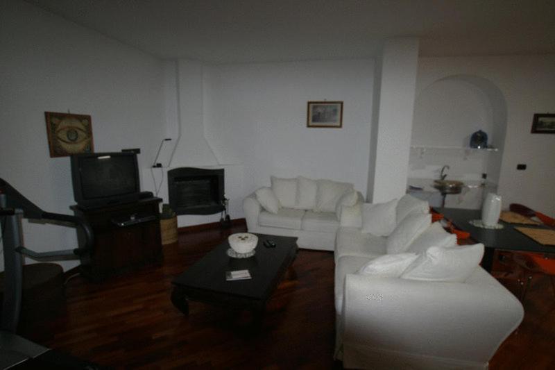 Tavernola - Locanda Di Campagna Battipaglia Dış mekan fotoğraf